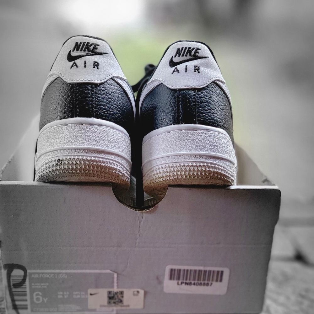 Nike AF1 - Picture 3 of 3